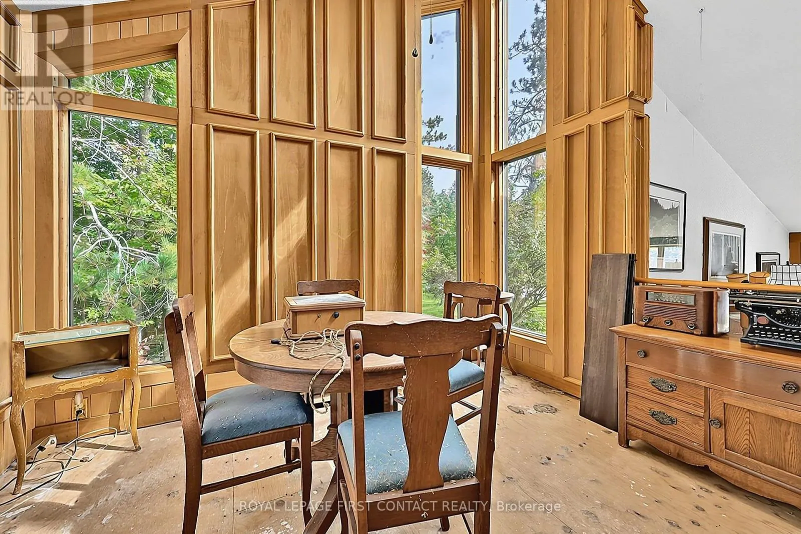 2 BRIARWOOD COURT