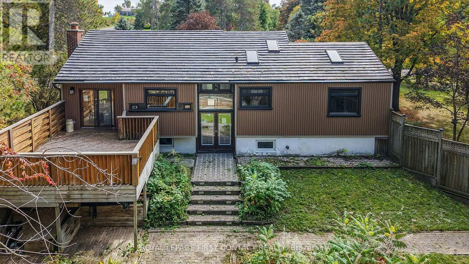 2 BRIARWOOD COURT