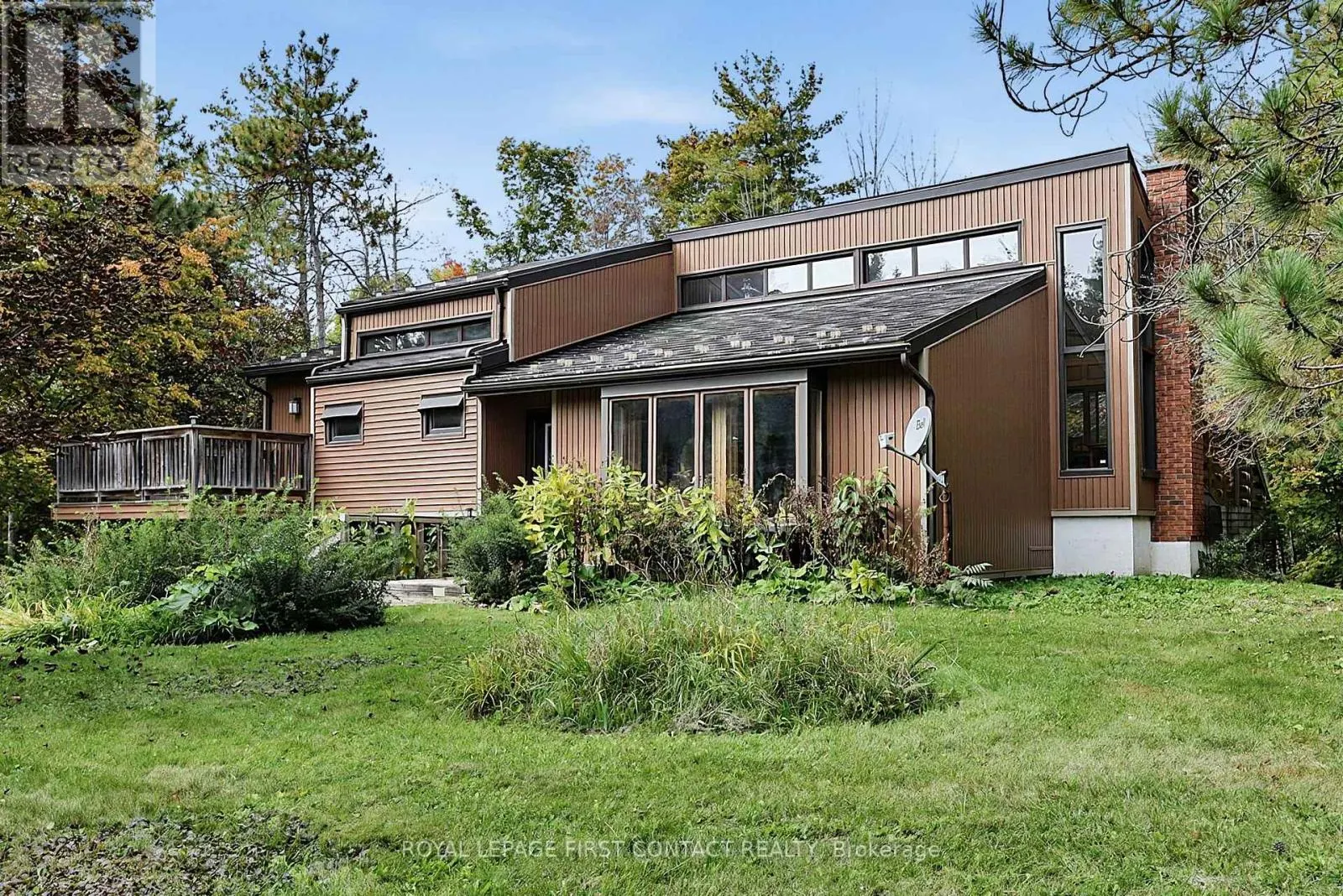2 BRIARWOOD COURT