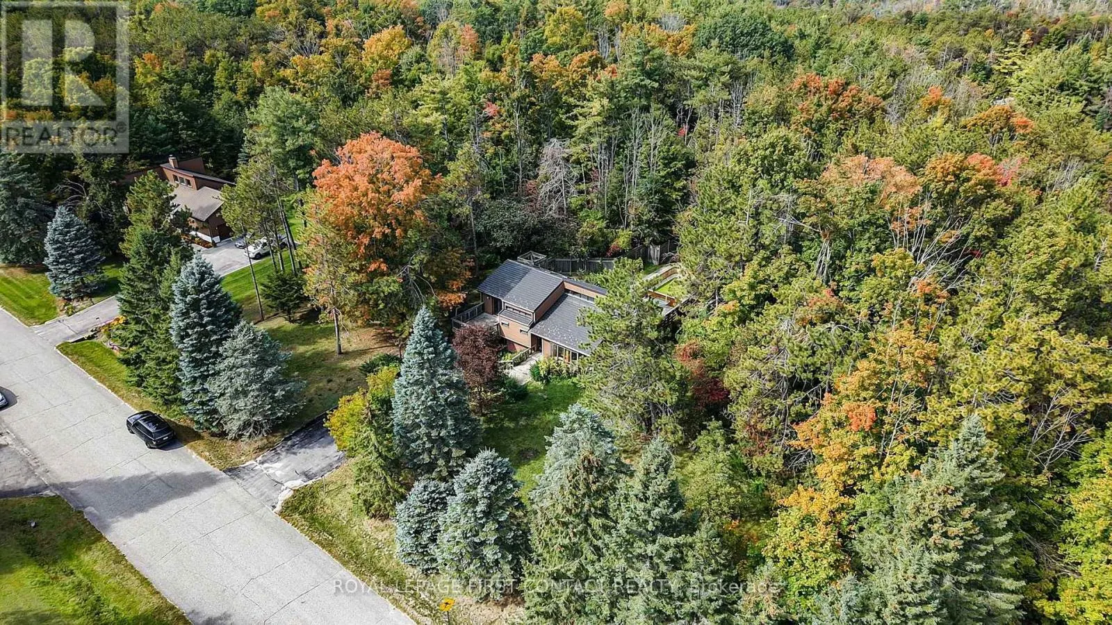2 BRIARWOOD COURT