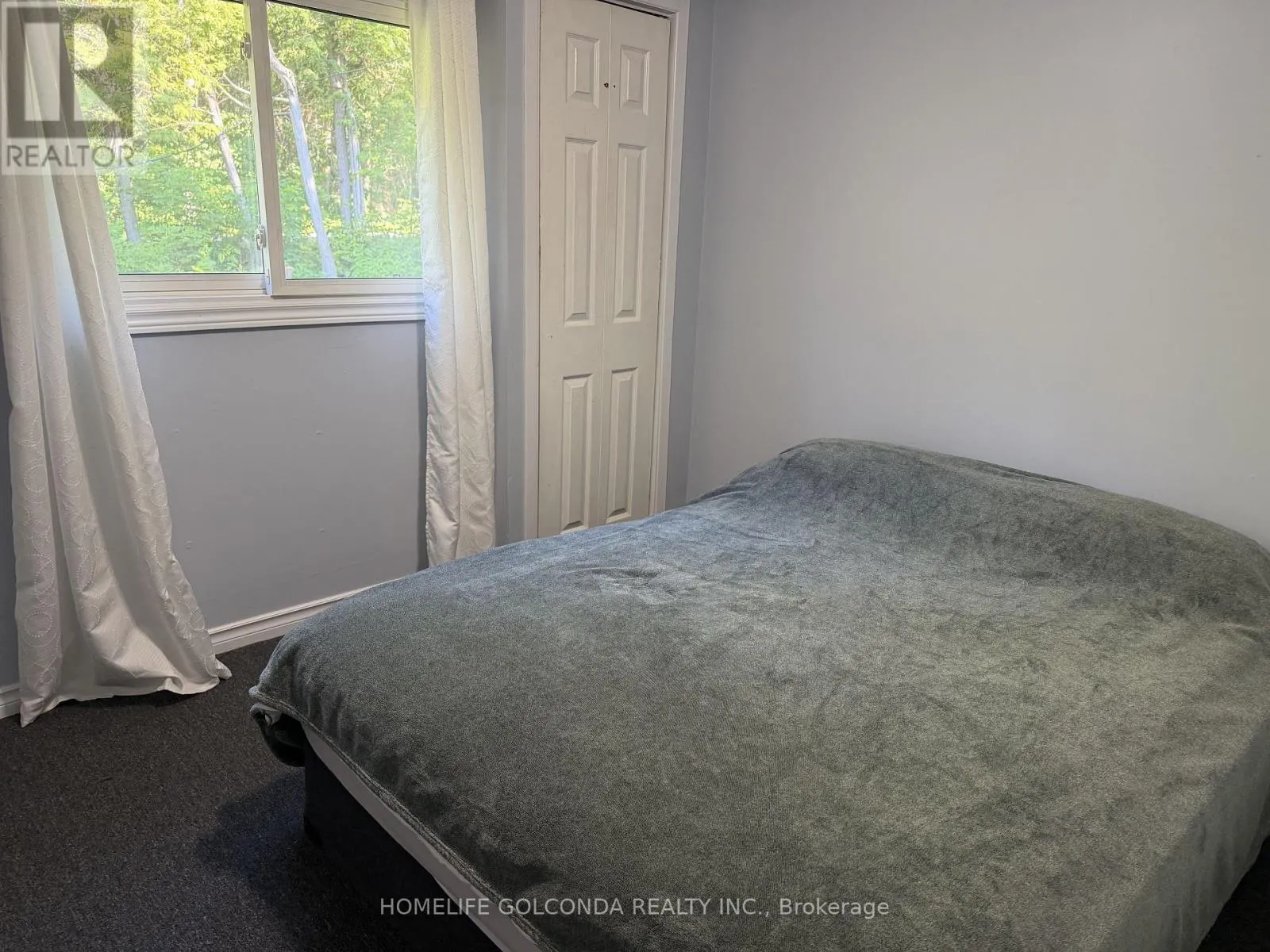 15 POPLAR CRESCENT
