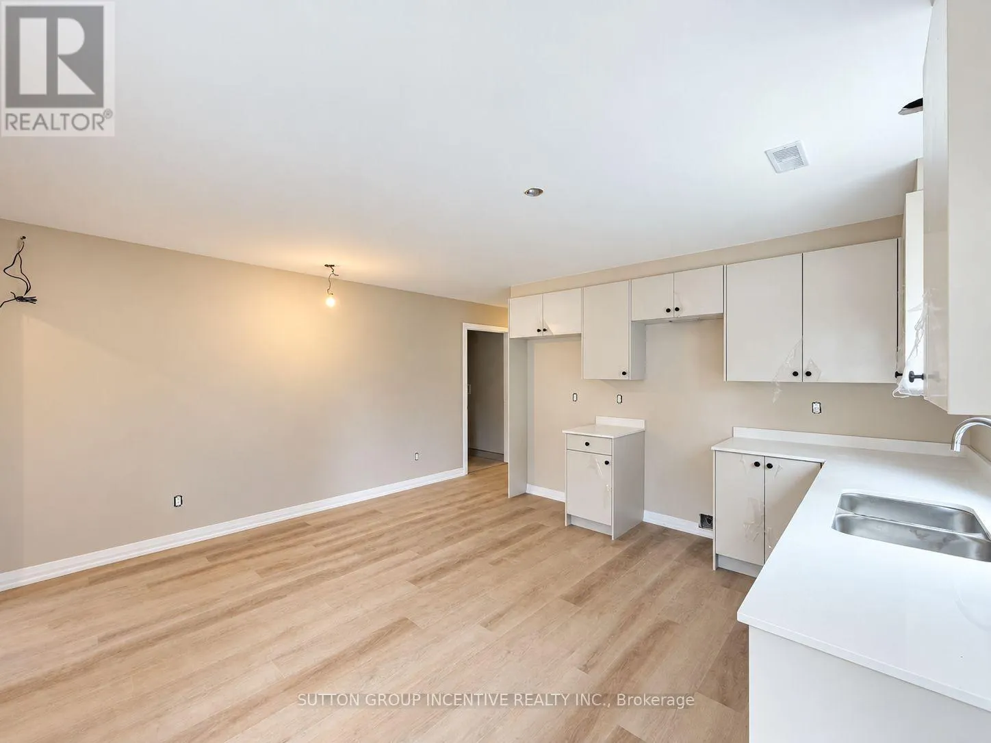 9 - 1 RIVERDALE DRIVE