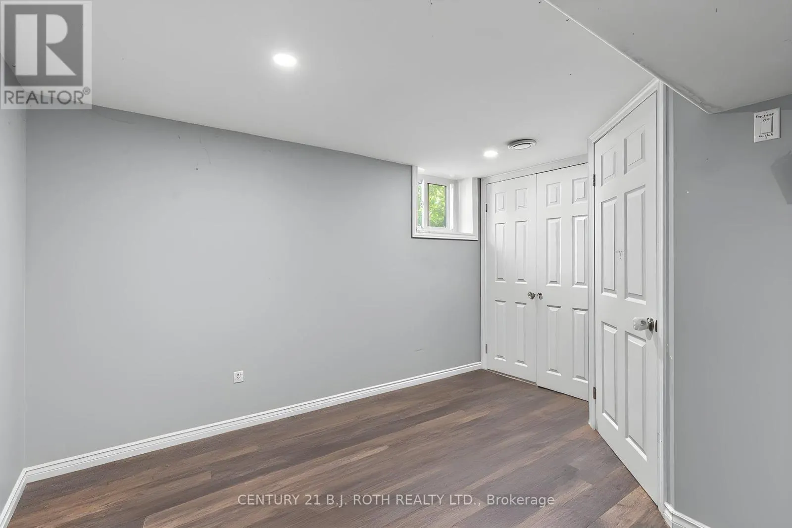 323 CRAWFORD STREET