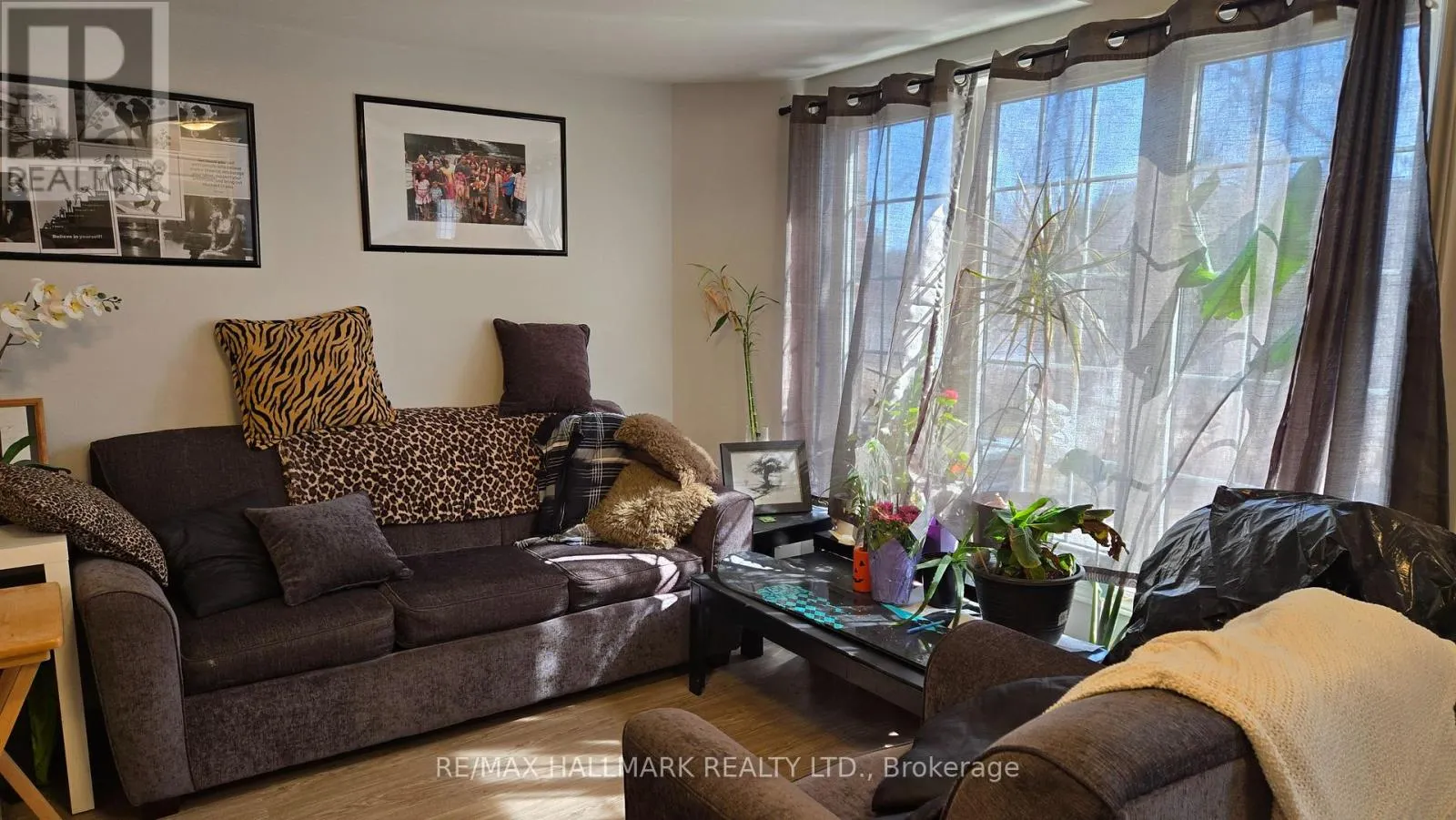 10 - 242 PENETANGUISHENE ROAD
