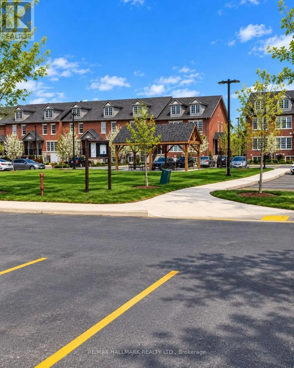 10 - 242 PENETANGUISHENE ROAD