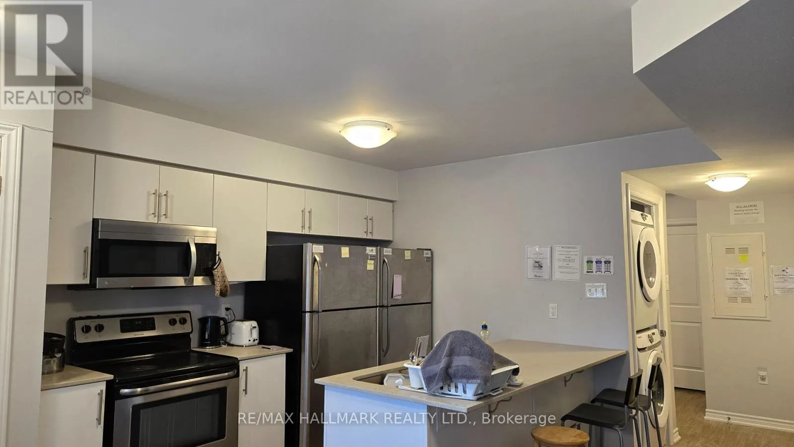 10 - 242 PENETANGUISHENE ROAD