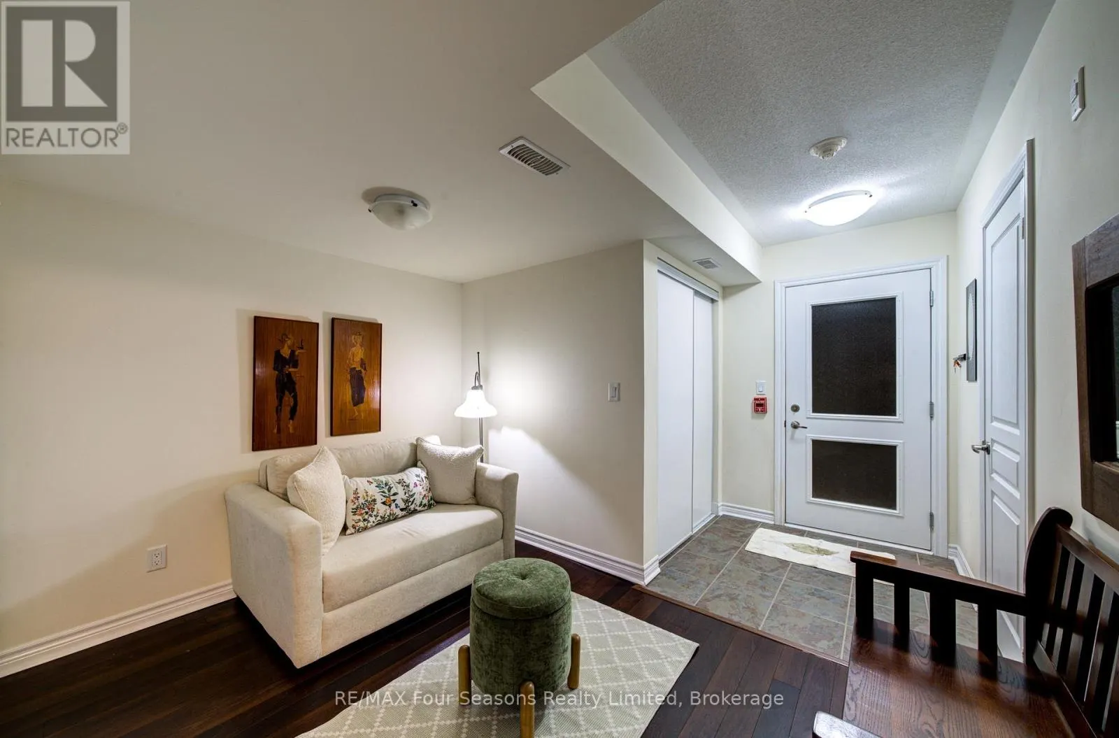 105 - 6 BRANDY LANE DRIVE #105