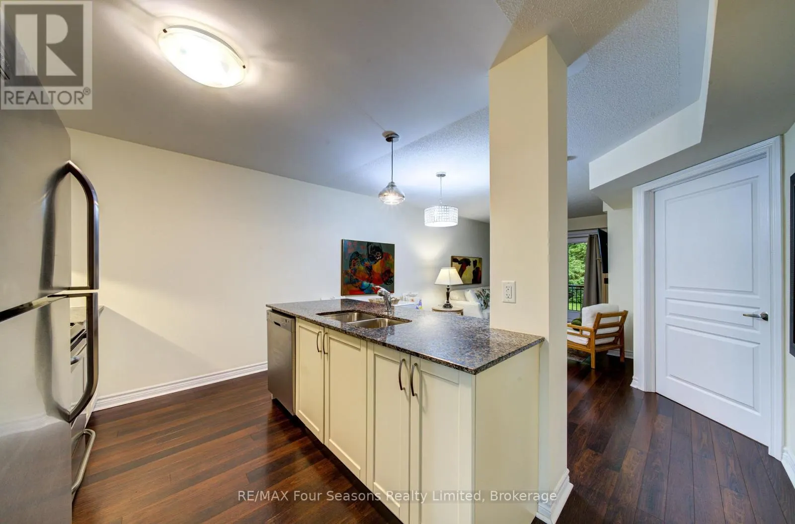 105 - 6 BRANDY LANE DRIVE #105