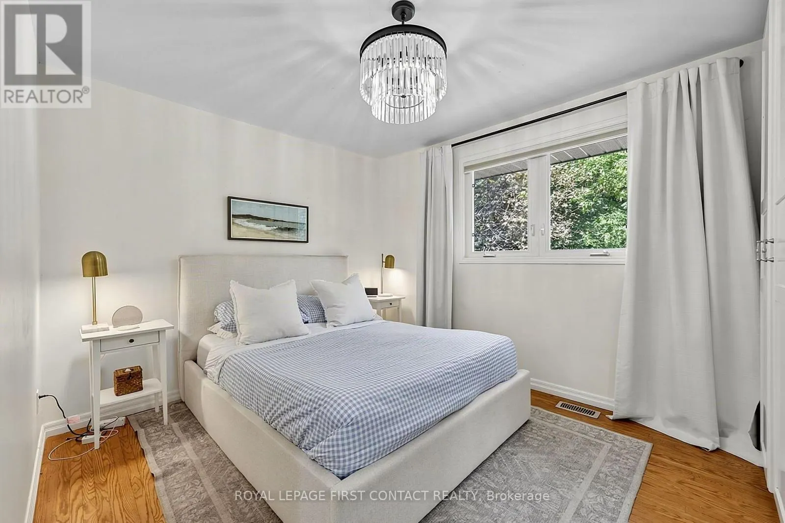 11 MACLAREN AVENUE