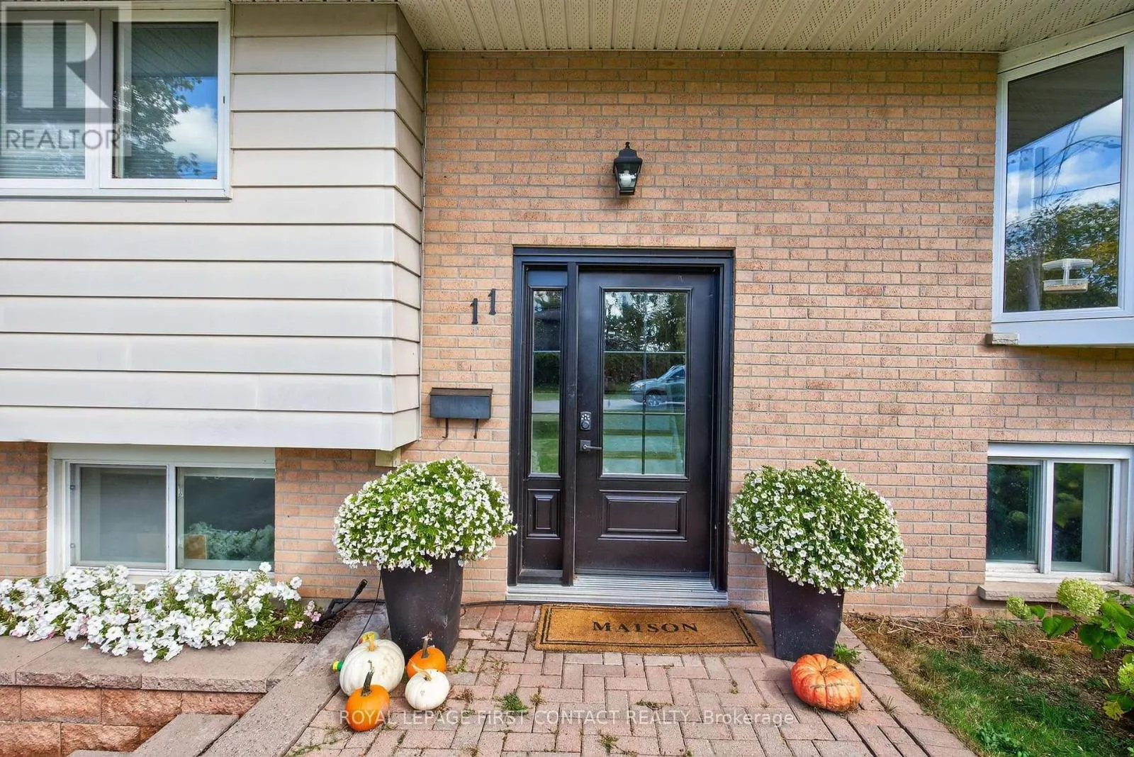 11 MACLAREN AVENUE
