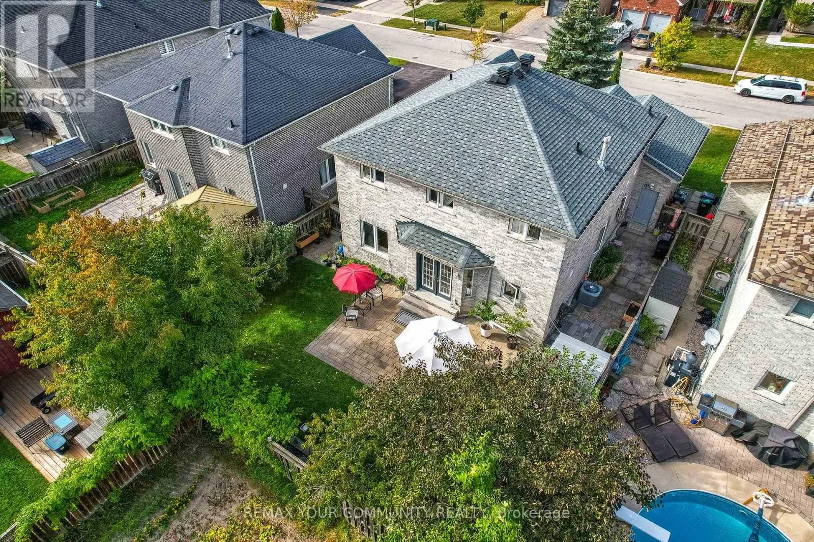 21 SILVERCREEK CRESCENT