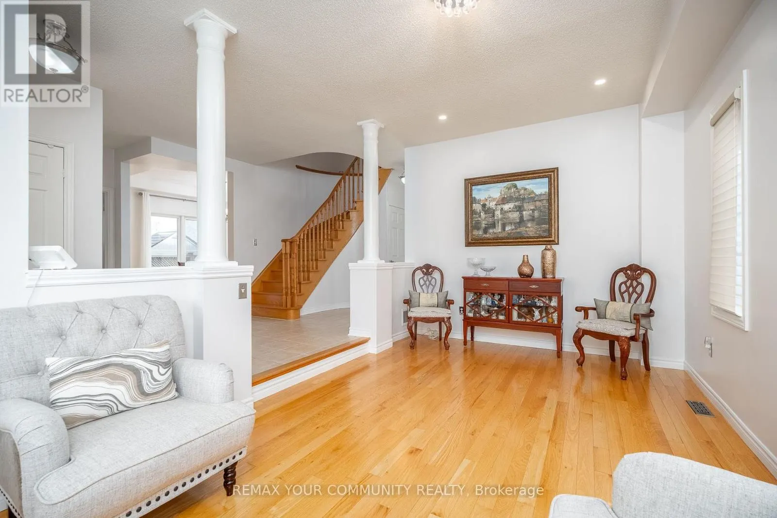 21 SILVERCREEK CRESCENT