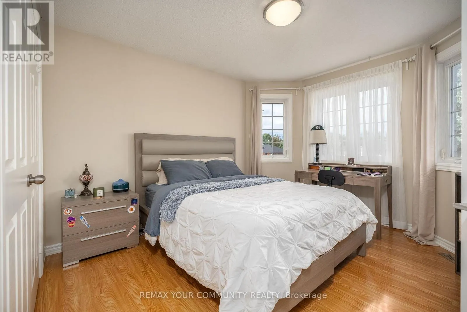 21 SILVERCREEK CRESCENT