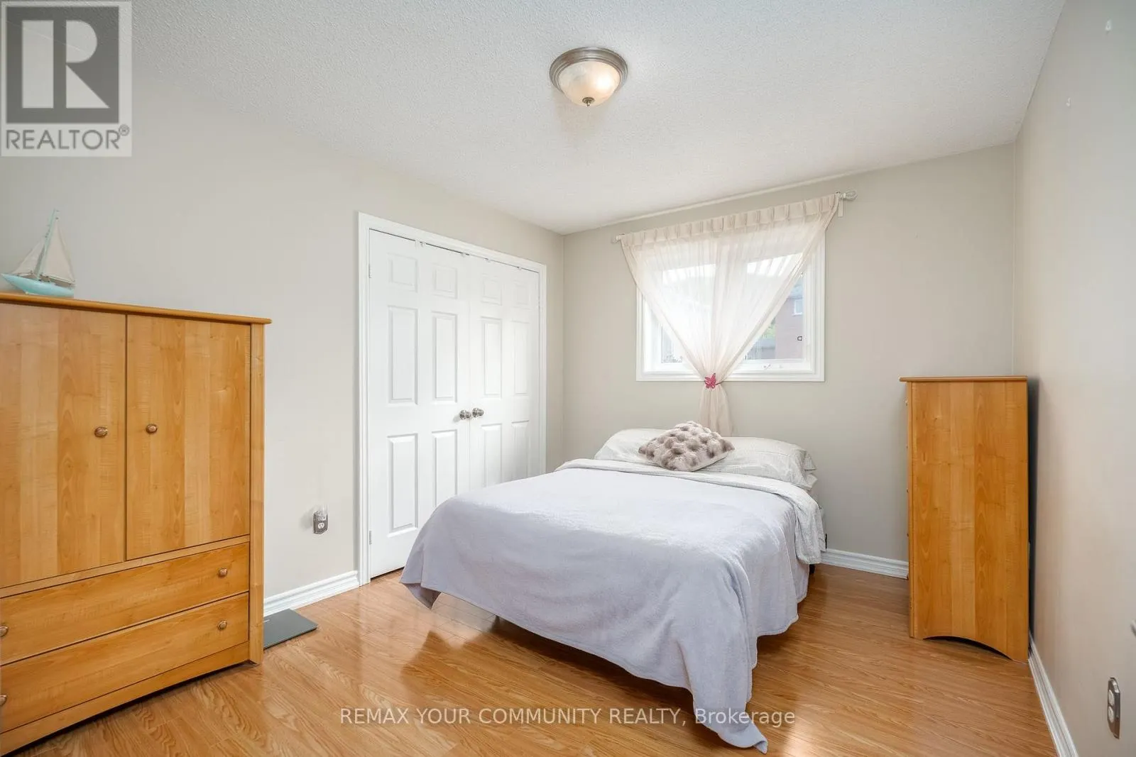 21 SILVERCREEK CRESCENT
