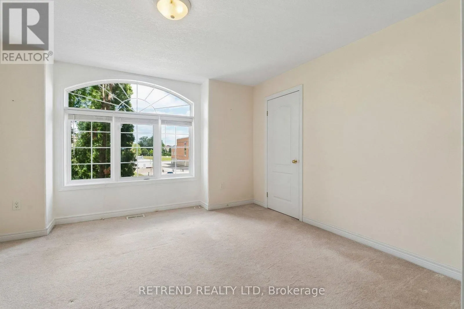 36 SANDRINGHAM DRIVE