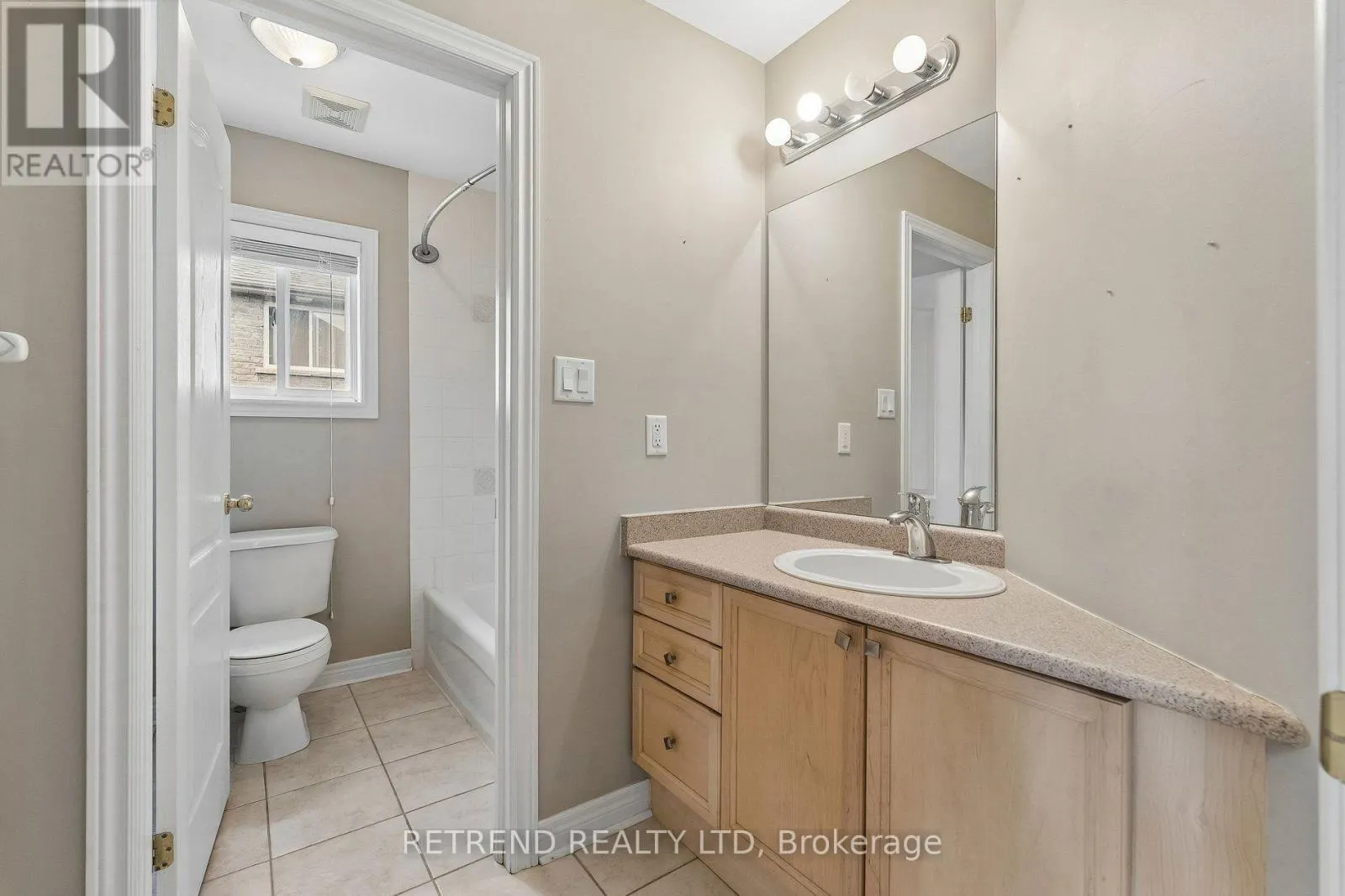 36 SANDRINGHAM DRIVE