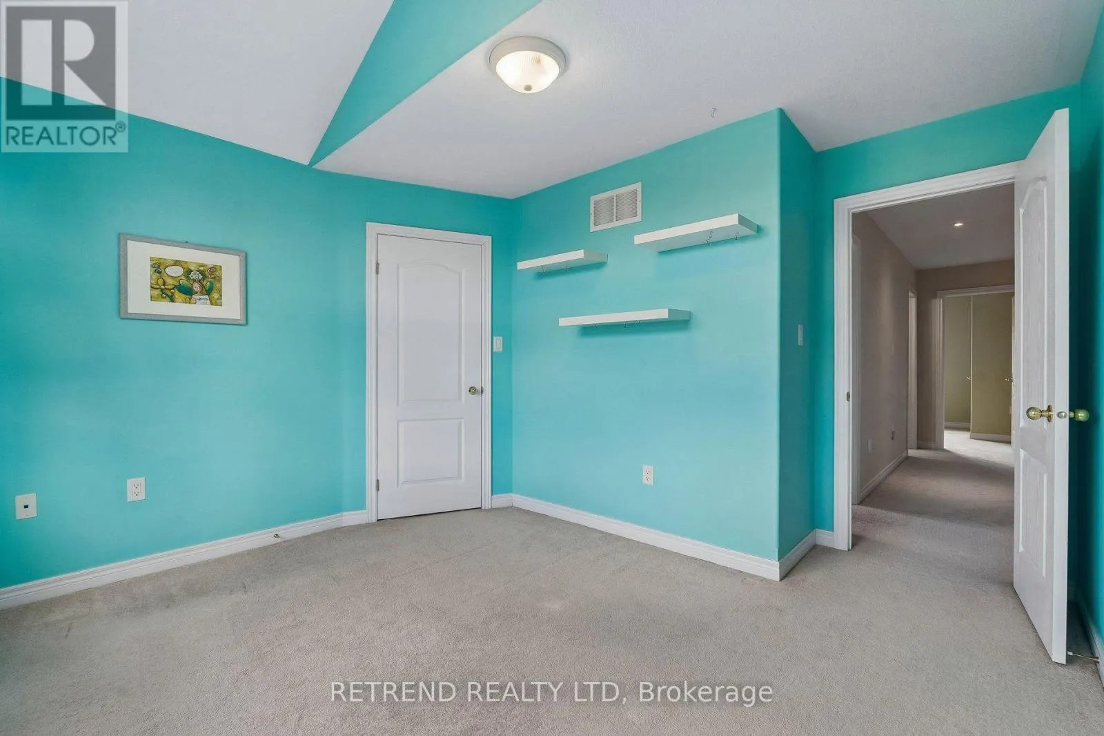 36 SANDRINGHAM DRIVE
