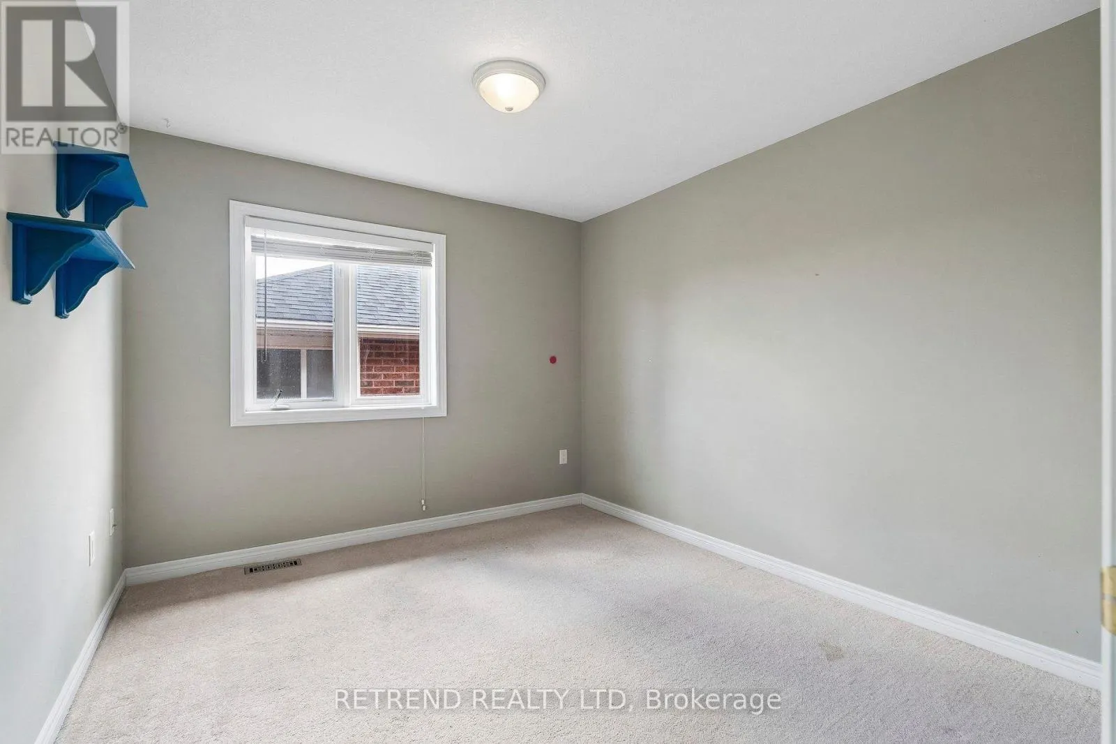 36 SANDRINGHAM DRIVE
