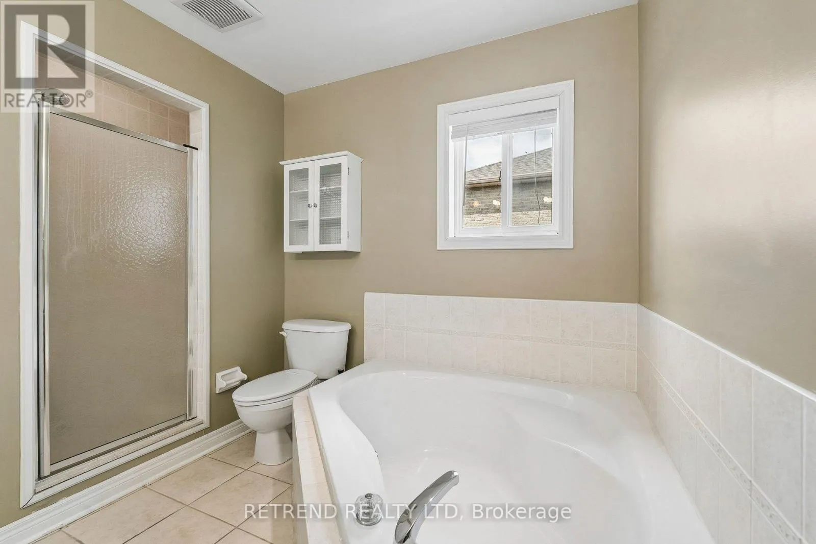 36 SANDRINGHAM DRIVE