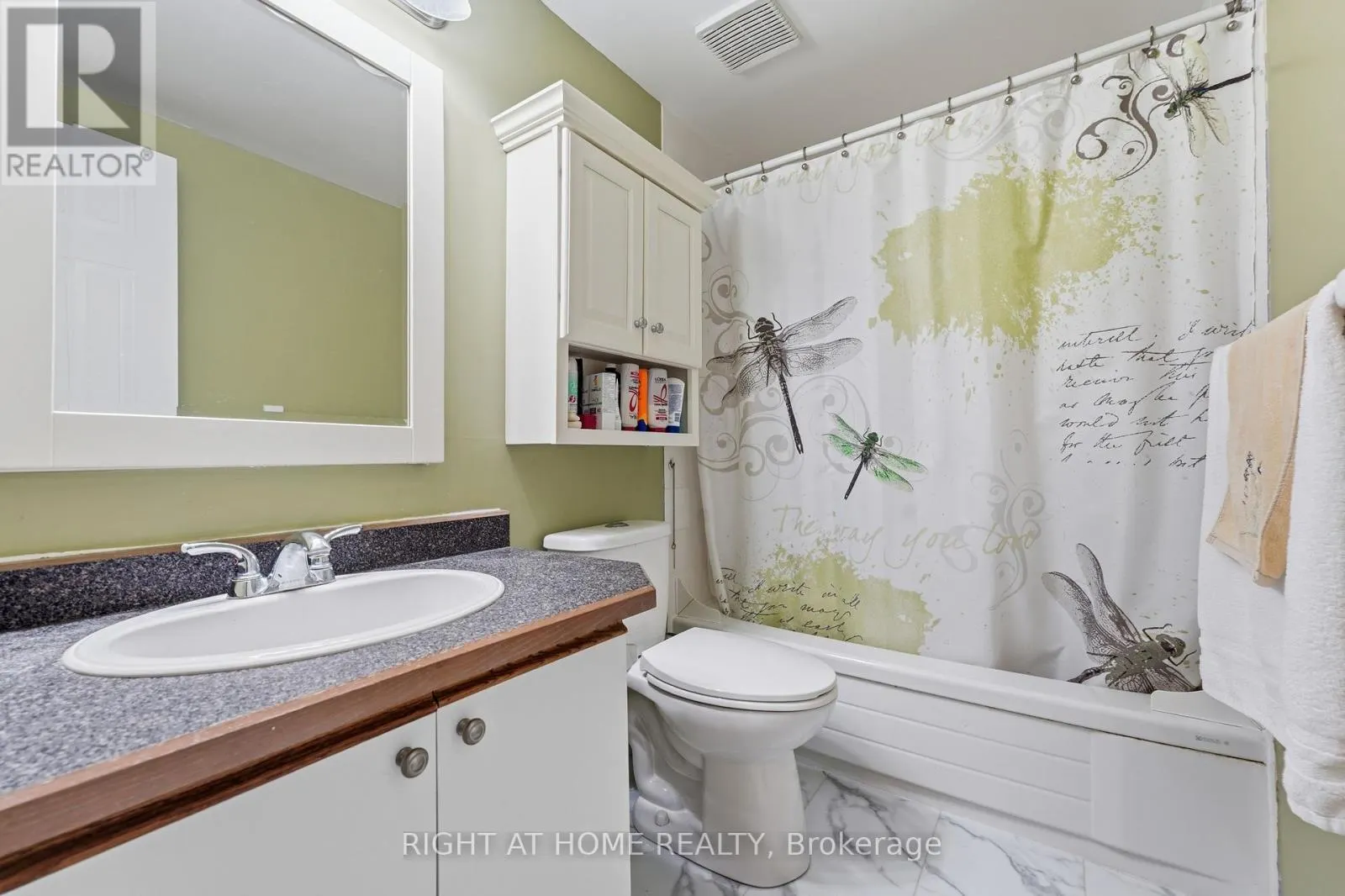 103 - 43 OLIVE CRESCENT E