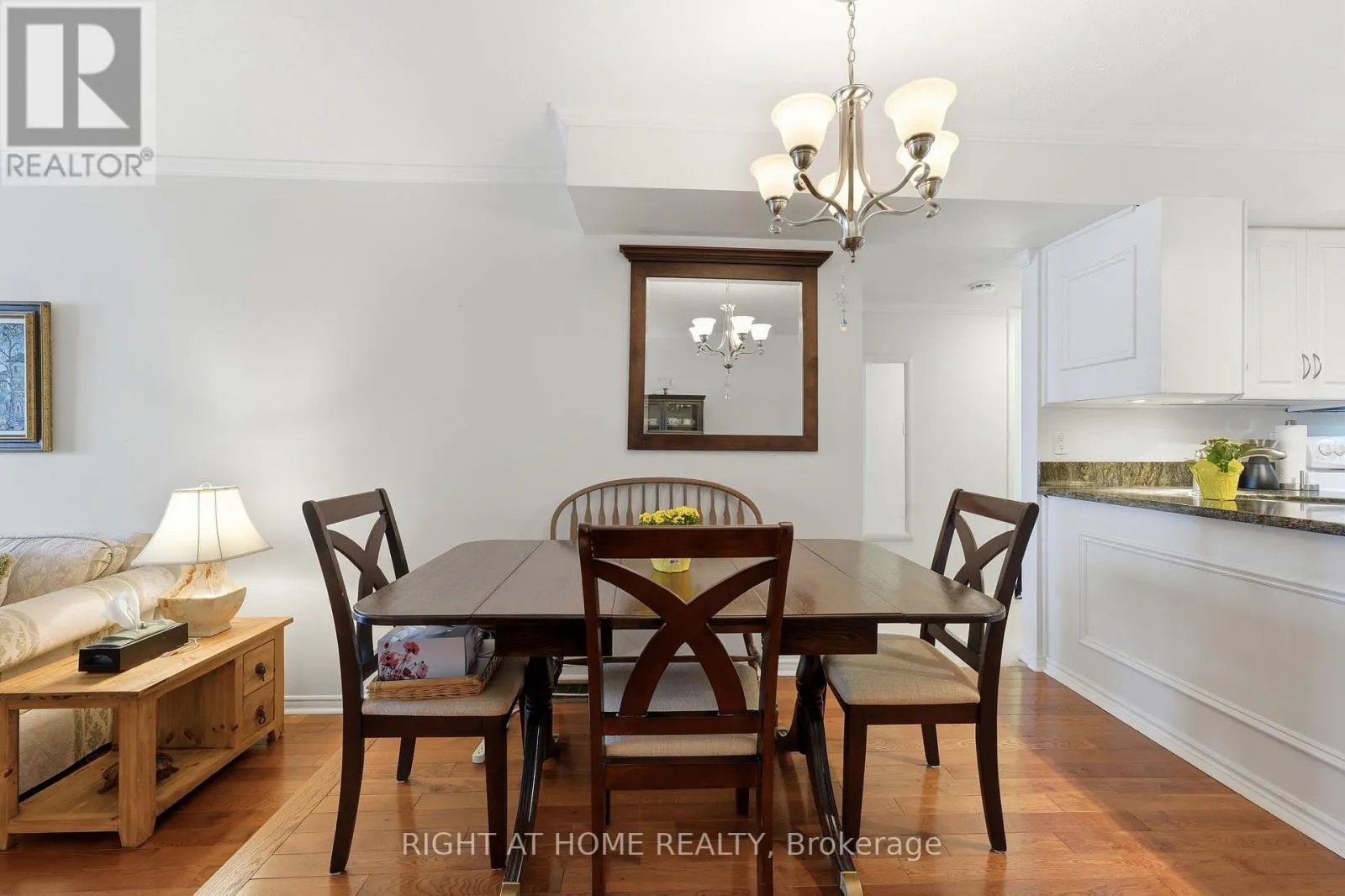 103 - 43 OLIVE CRESCENT E