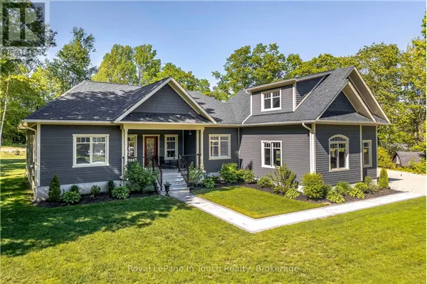 55 BEAUFORT CRESCENT