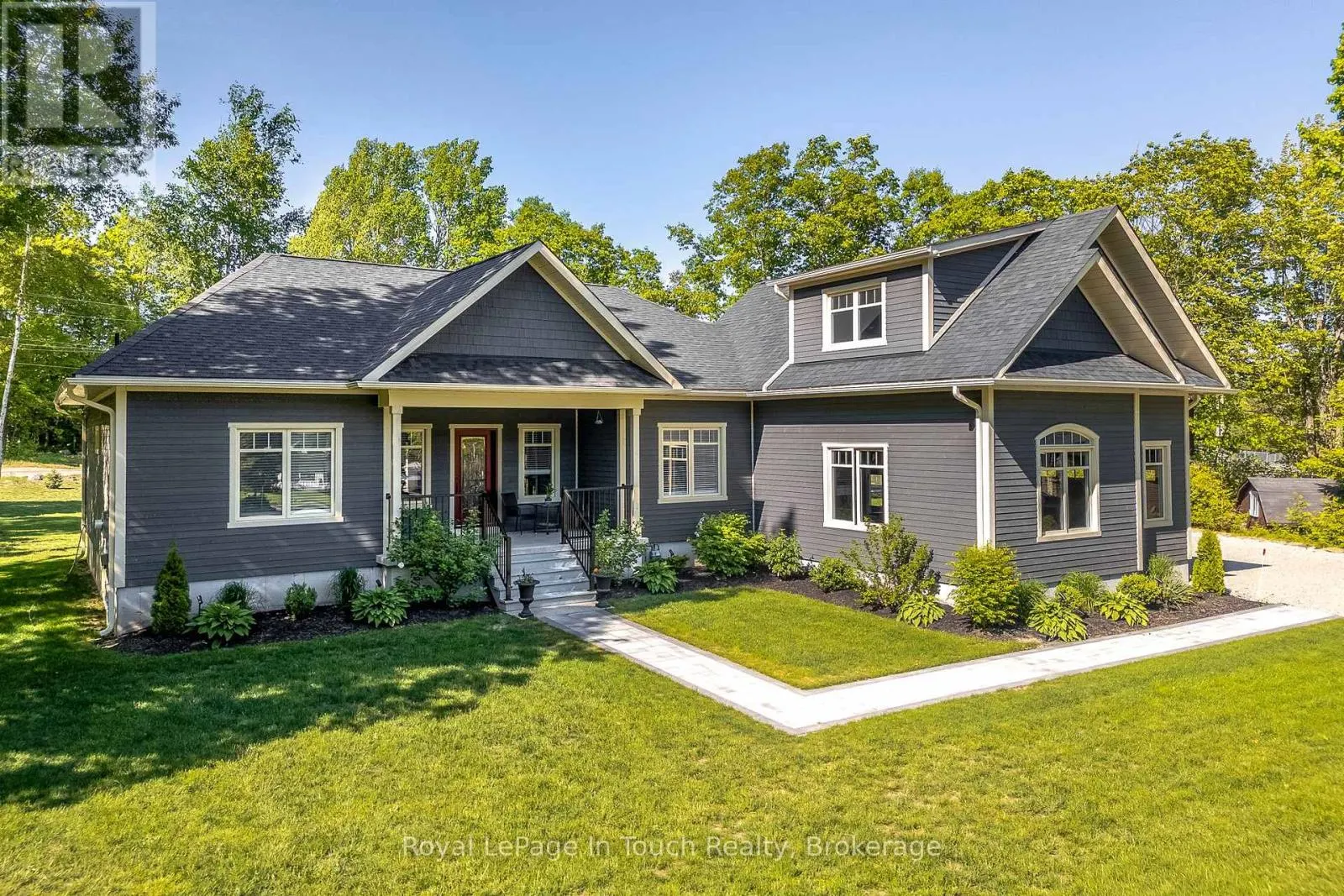 55 BEAUFORT CRESCENT