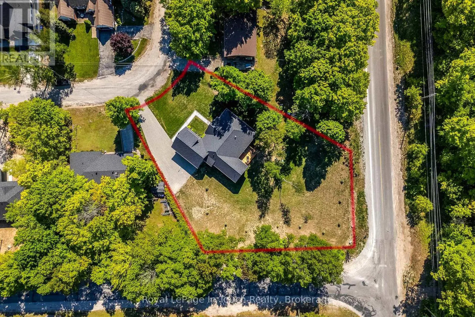 55 BEAUFORT CRESCENT