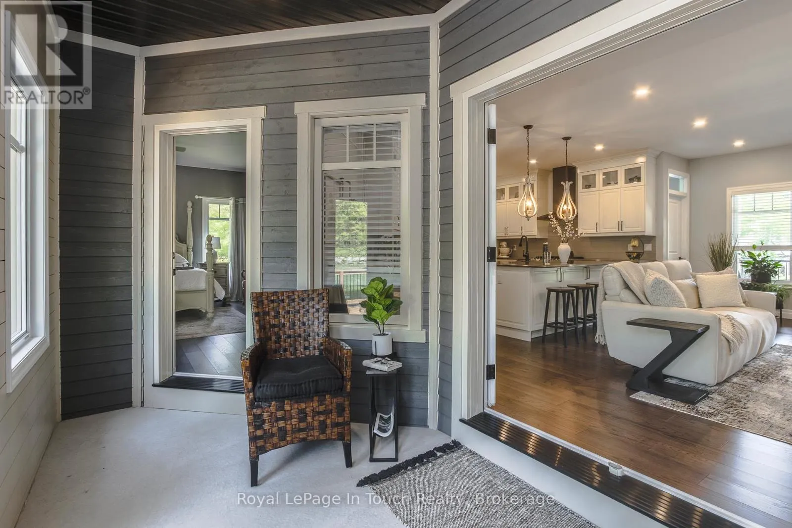 55 BEAUFORT CRESCENT