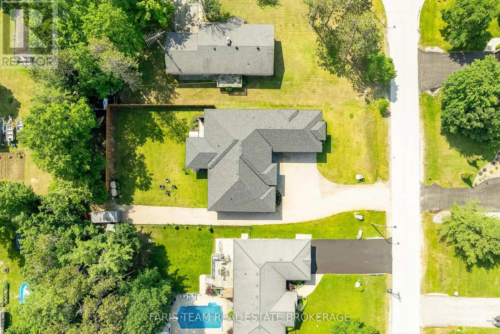 7 REYNOLDS ROAD