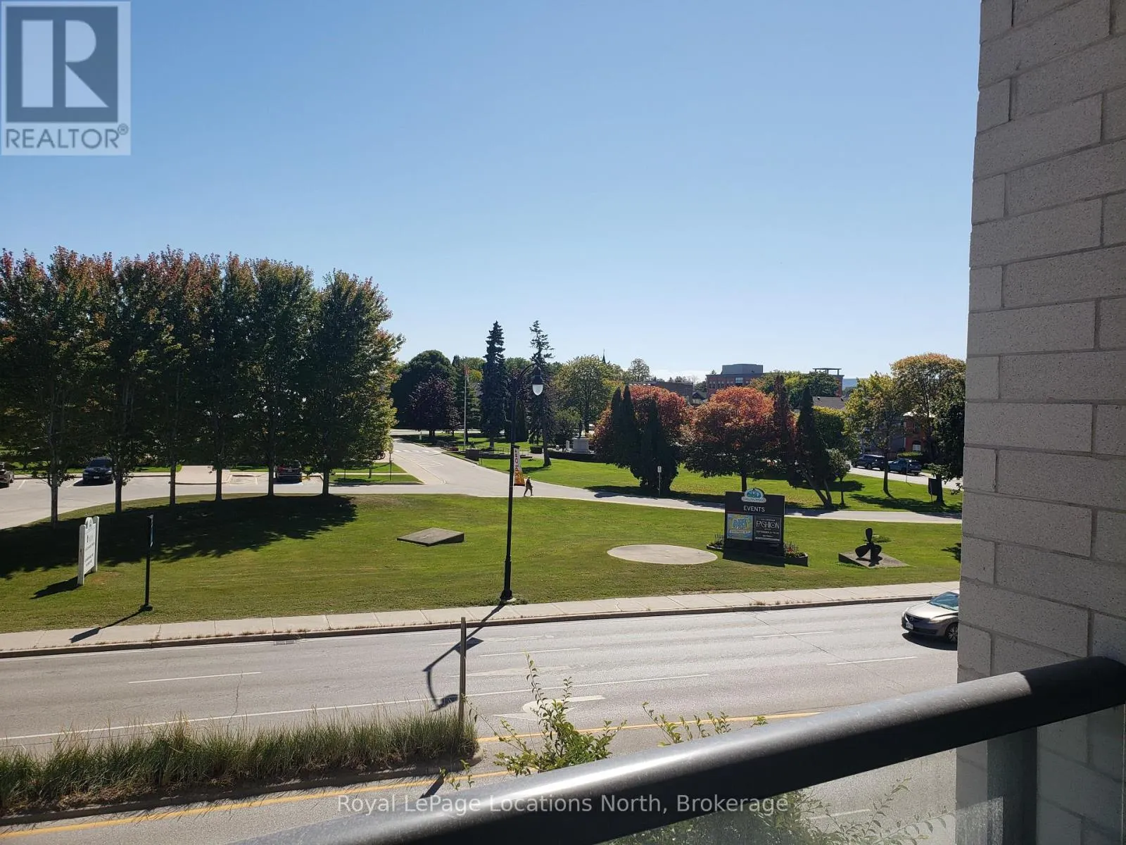 207 - 31 HURON STREET #207