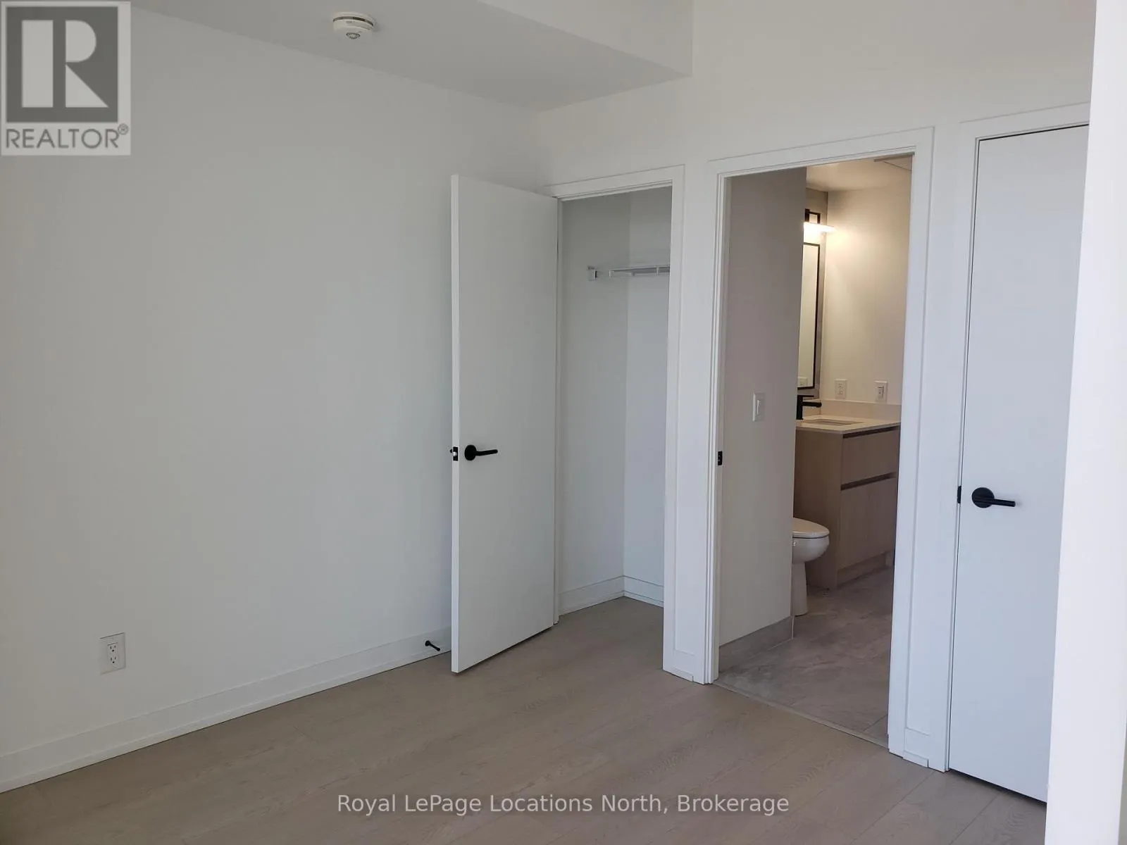410 - 31 HURON STREET #410