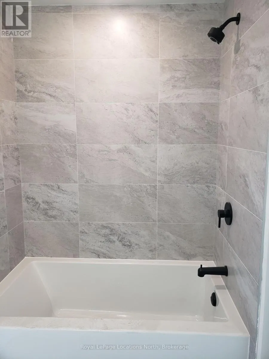 410 - 31 HURON STREET #410