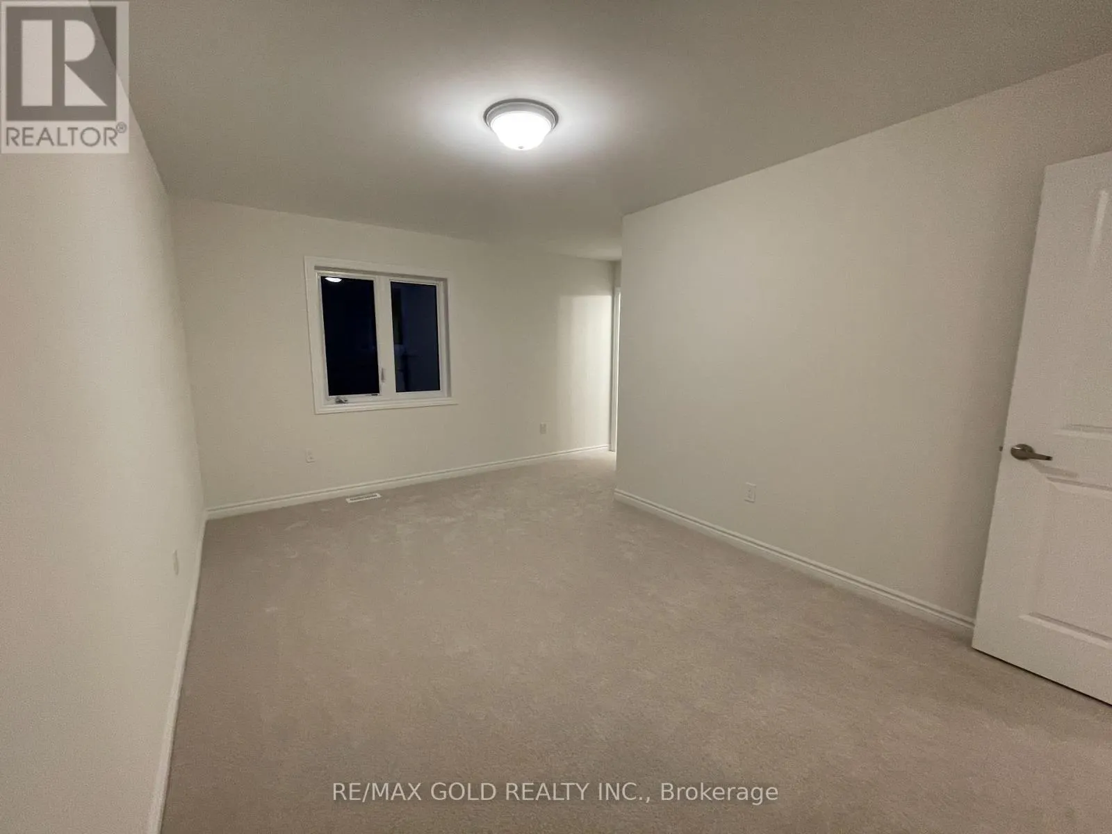 21 SANFORD CIRCLE