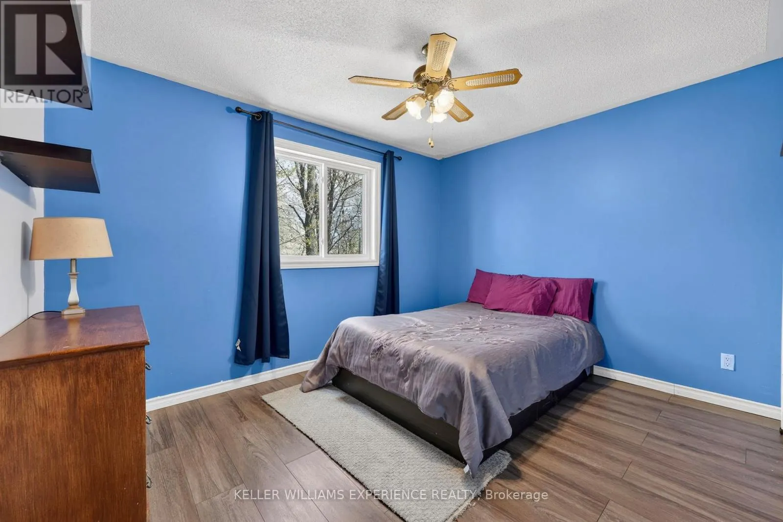 645 BAYVIEW DRIVE