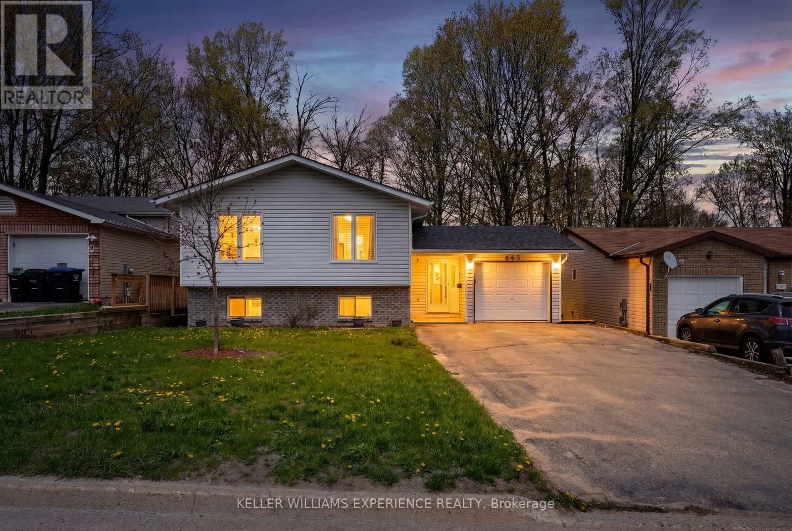 645 BAYVIEW DRIVE