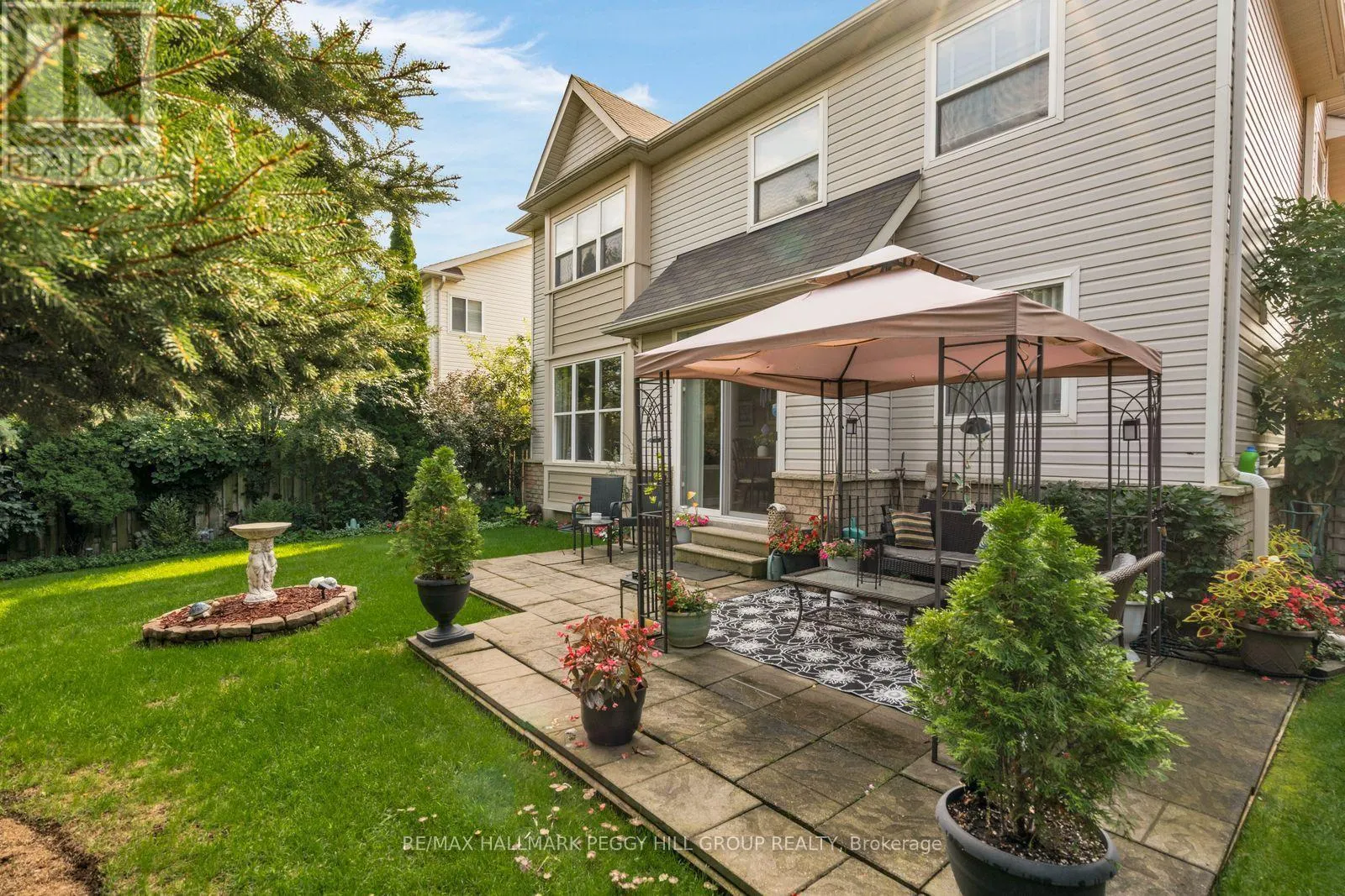 5 SANDRINGHAM DRIVE