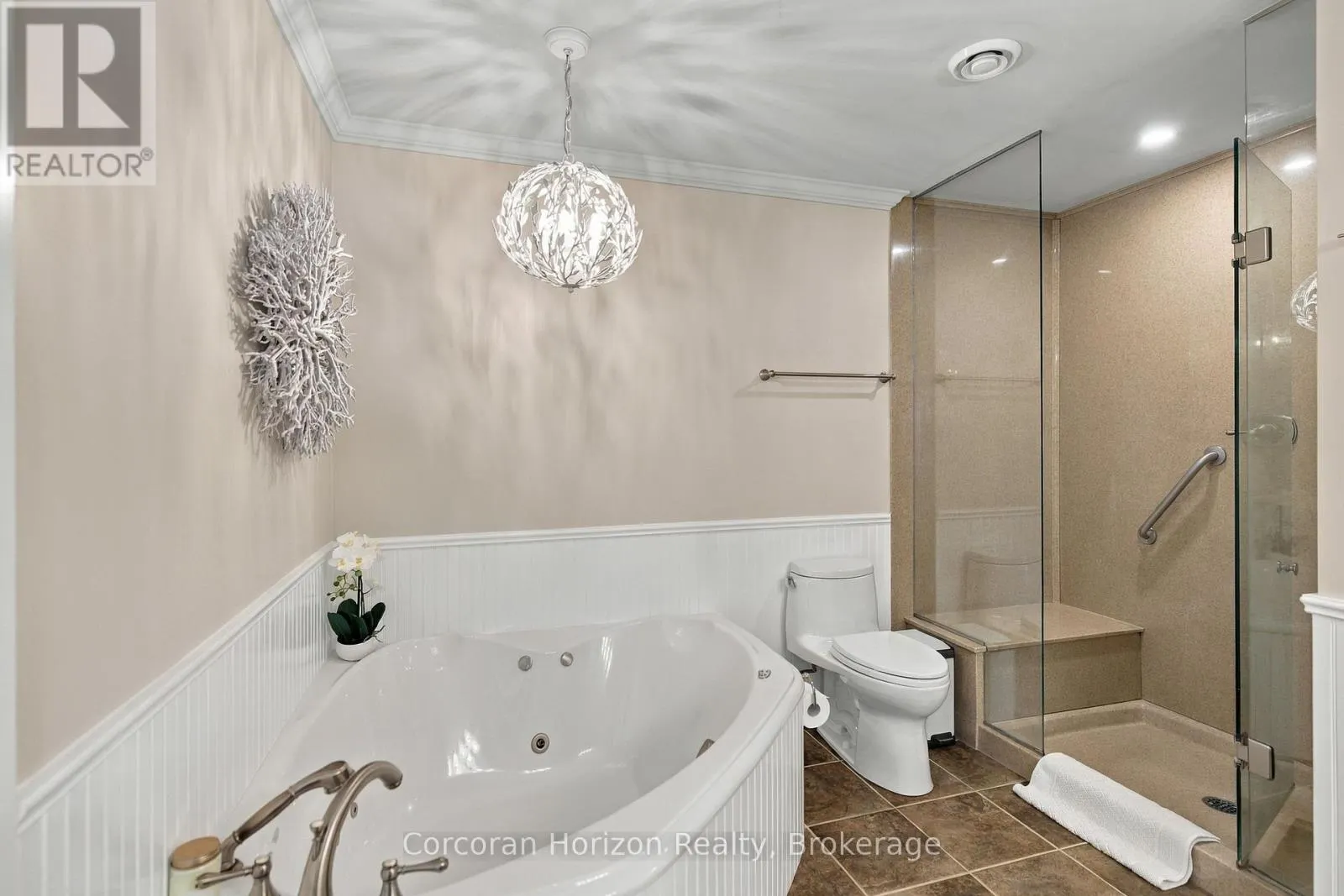 3909 TREELINE DRIVE