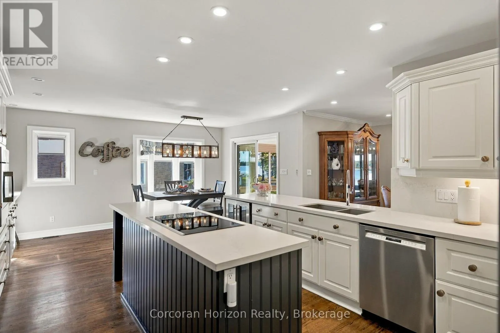 3909 TREELINE DRIVE