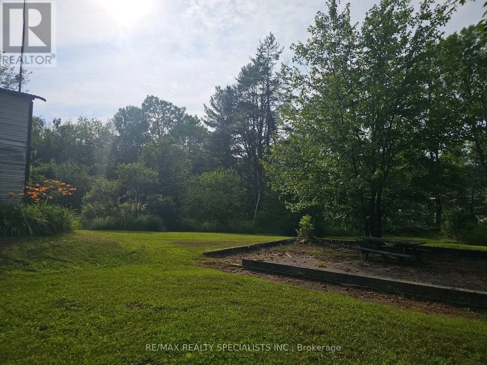 3878 CAMBRIAN ROAD