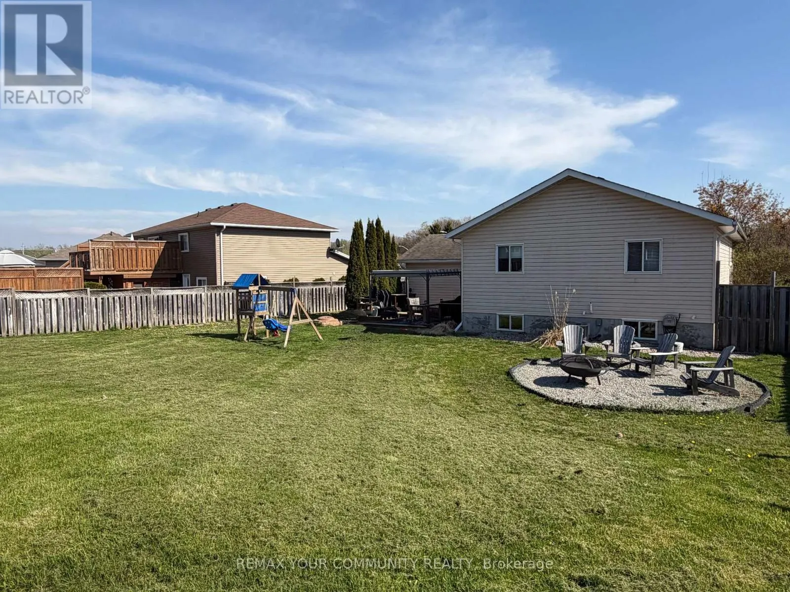 86 OXLEY DRIVE