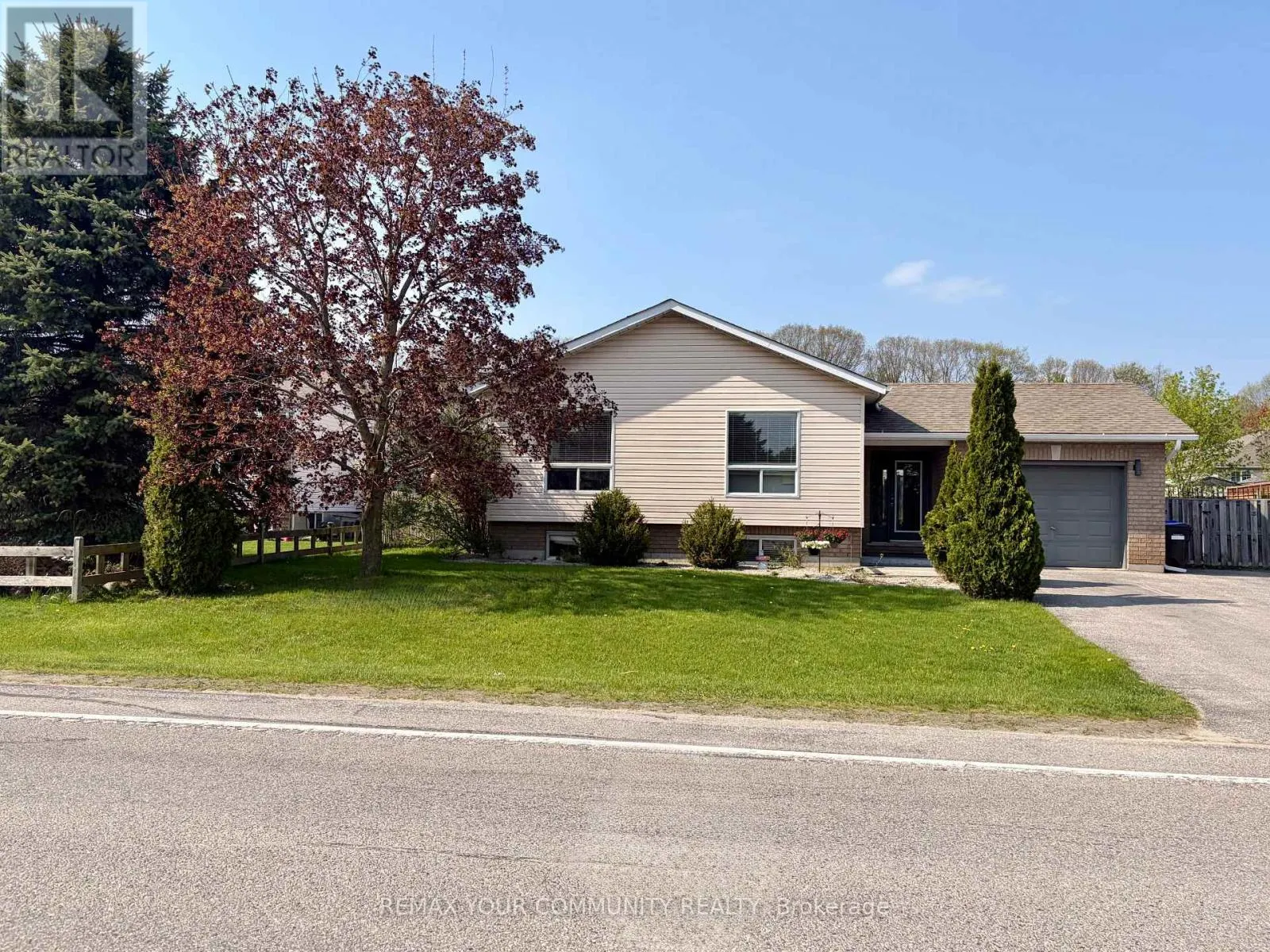 86 OXLEY DRIVE