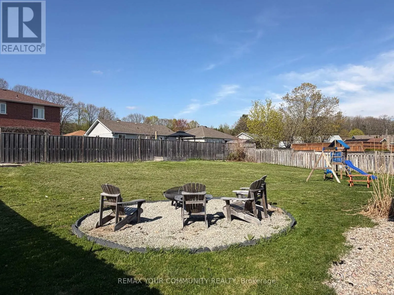 86 OXLEY DRIVE