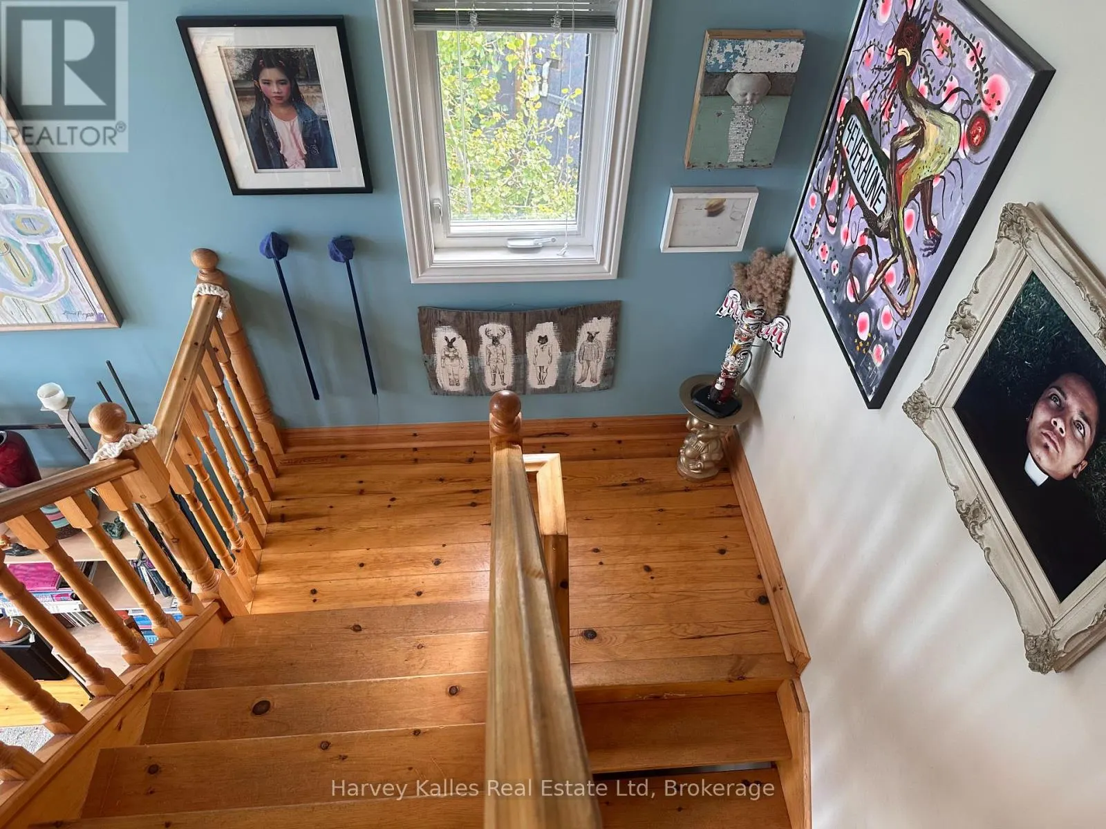 61 CONSTANCE BOULEVARD N