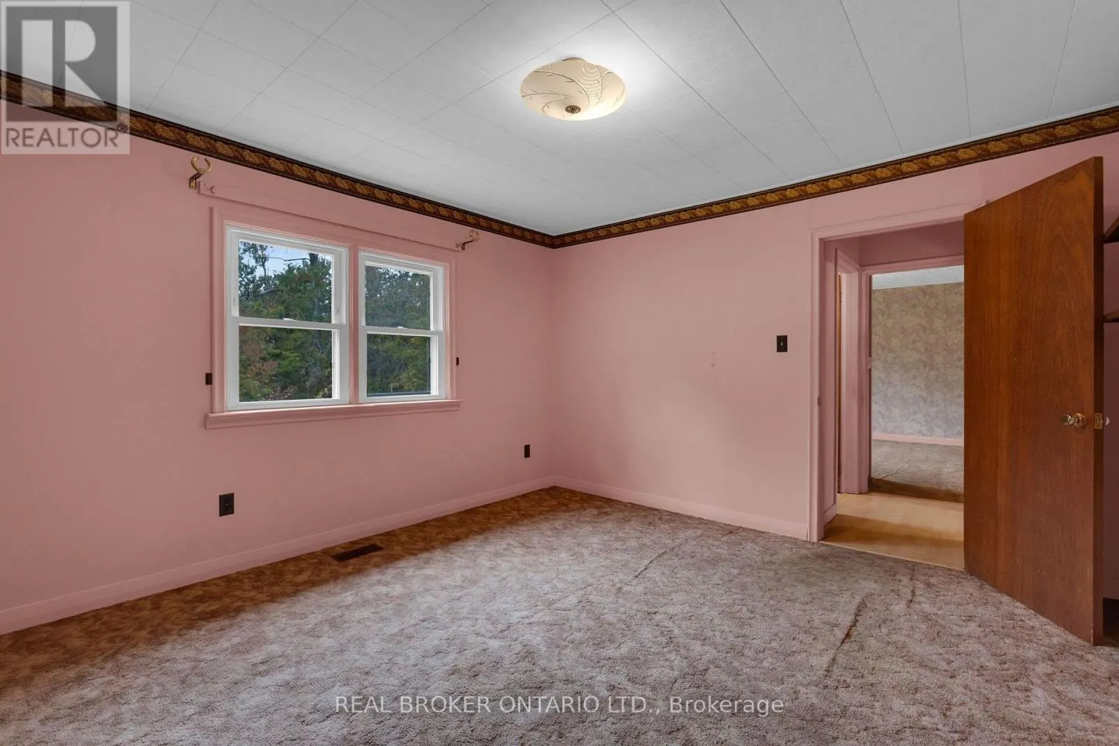 2086 PENETANGUISHENE ROAD