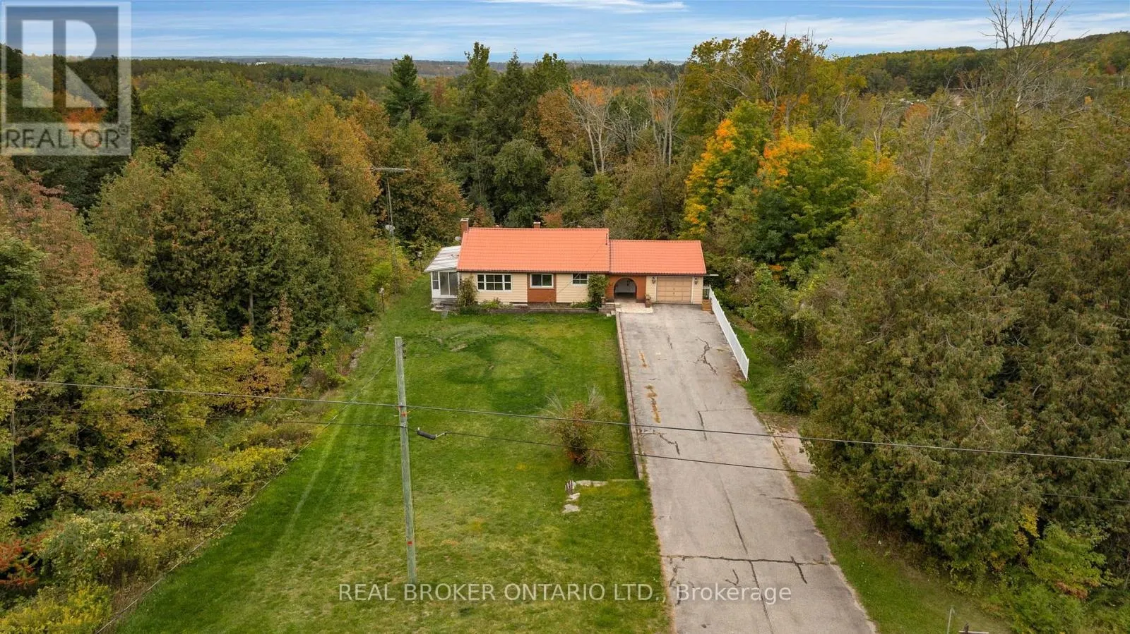 2086 PENETANGUISHENE ROAD