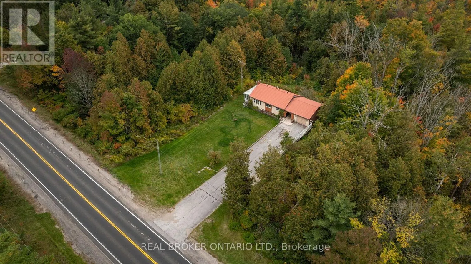 2086 PENETANGUISHENE ROAD