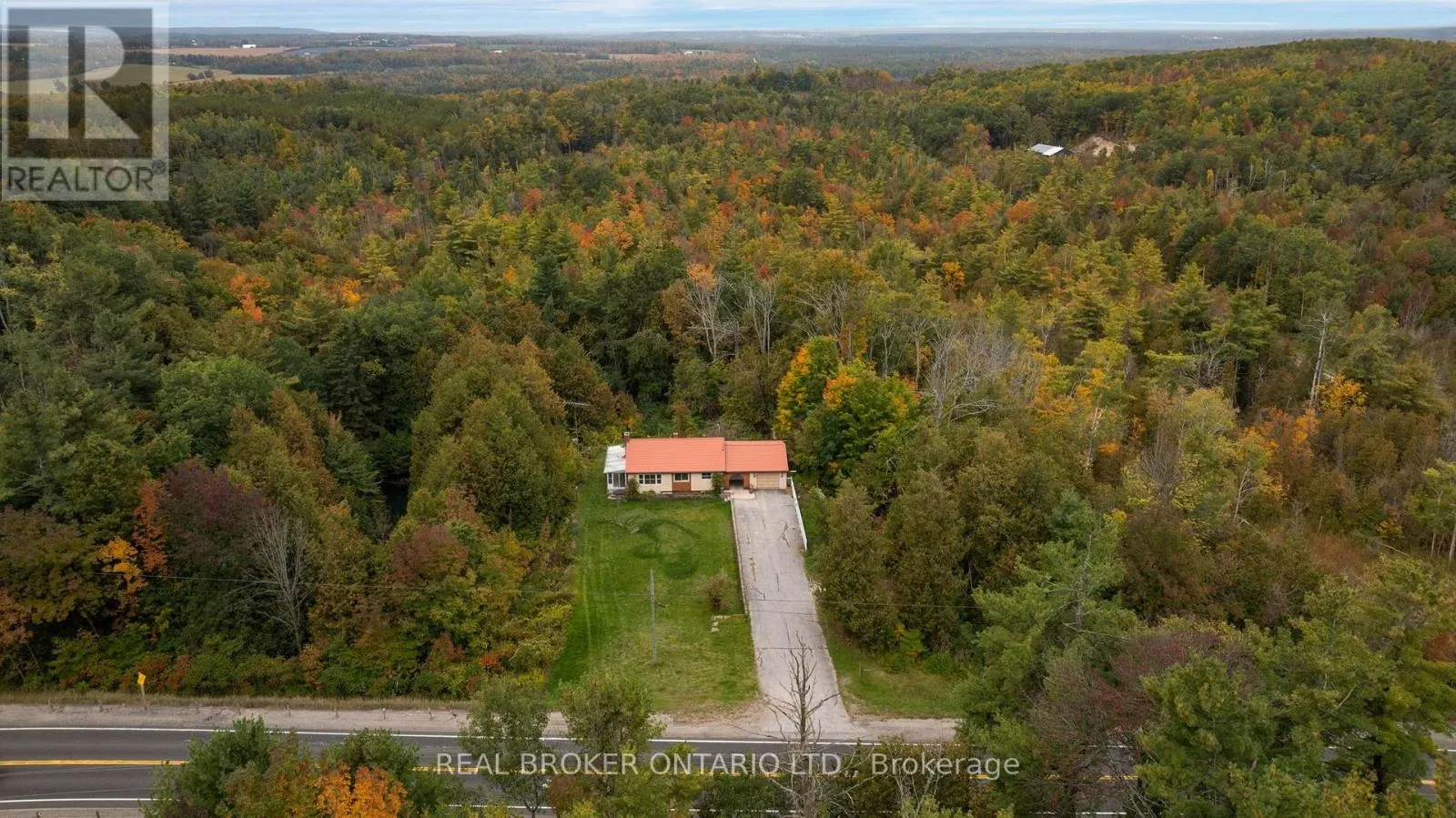 2086 PENETANGUISHENE ROAD