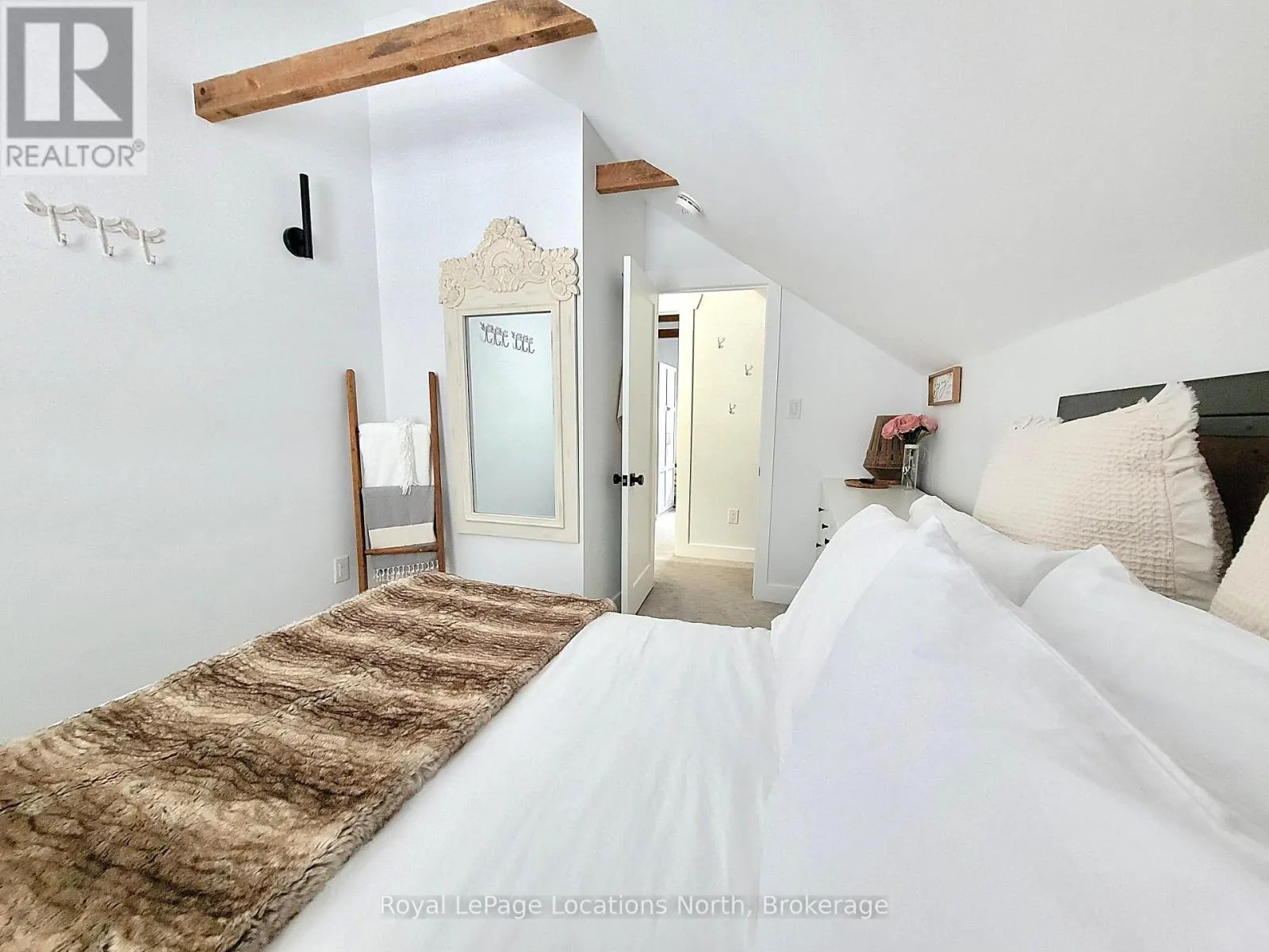 347 BALM BEACH ROAD W