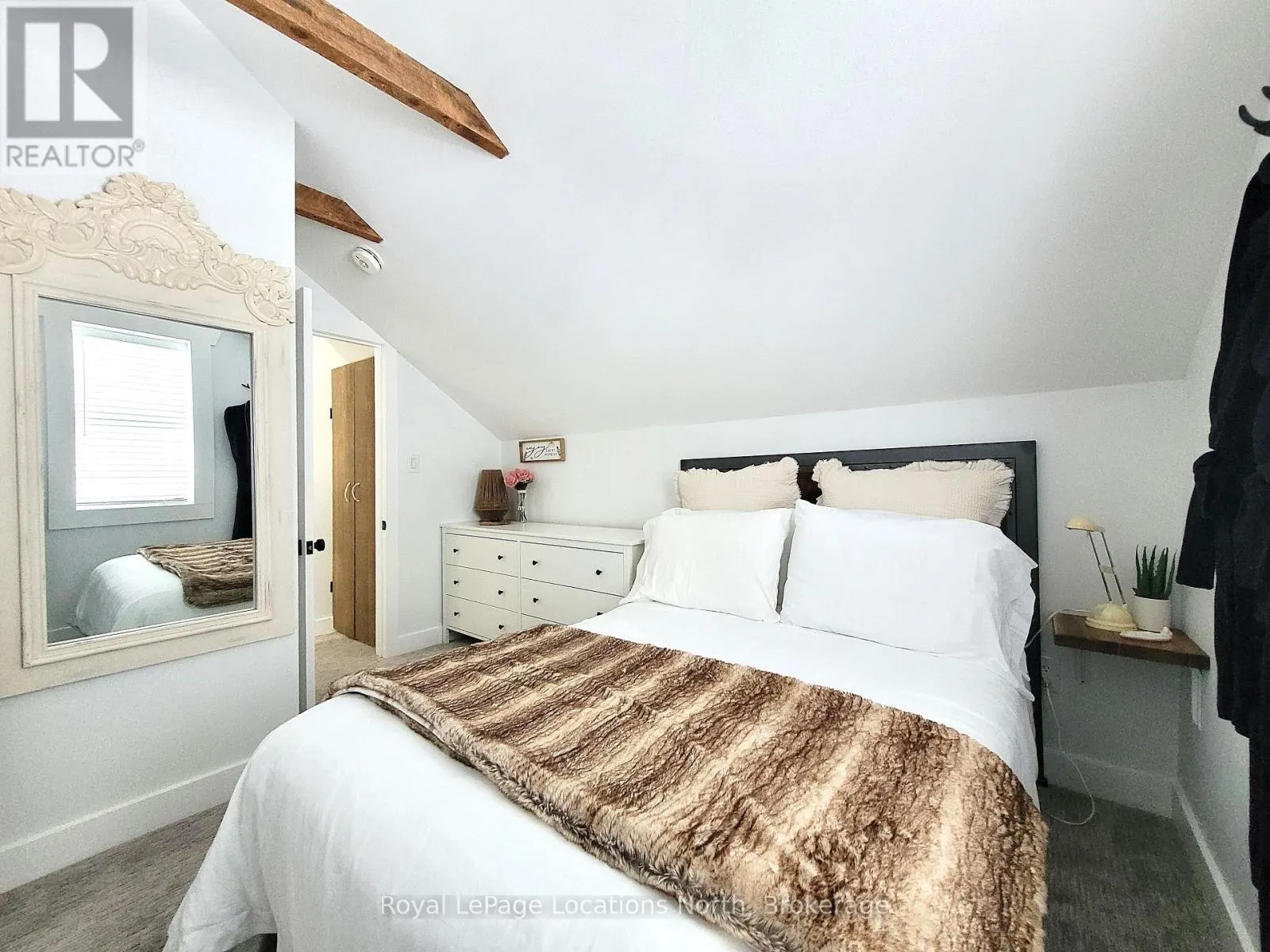 347 BALM BEACH ROAD W